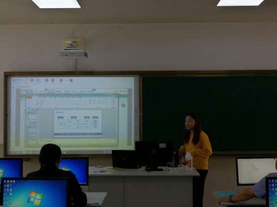 说明: C:\Users\Administrator\Desktop\余灵已审核：20200922科学组校本研训1-通讯报道（王新）\lADPDh0cNCCE5AvNDwDNFAA_5120_3840.jpg_720x720q90g.jpg