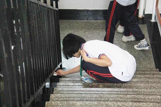 说明: C:\Users\Administrator\Desktop\信息上报\伍青松已审核关于舟山一初创城工作掠影的通讯稿--李枫\创城工作掠影-4.JPG