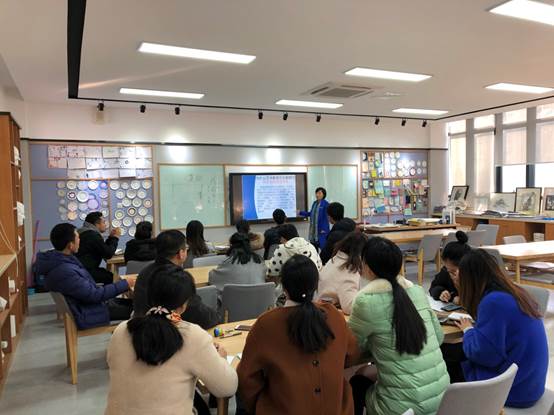 说明: E:\教科室相关工作\教科室\教师培训\2018上\教研组\综合组\综合组第四次校本培训\培训照片\600199813662012136.jpg